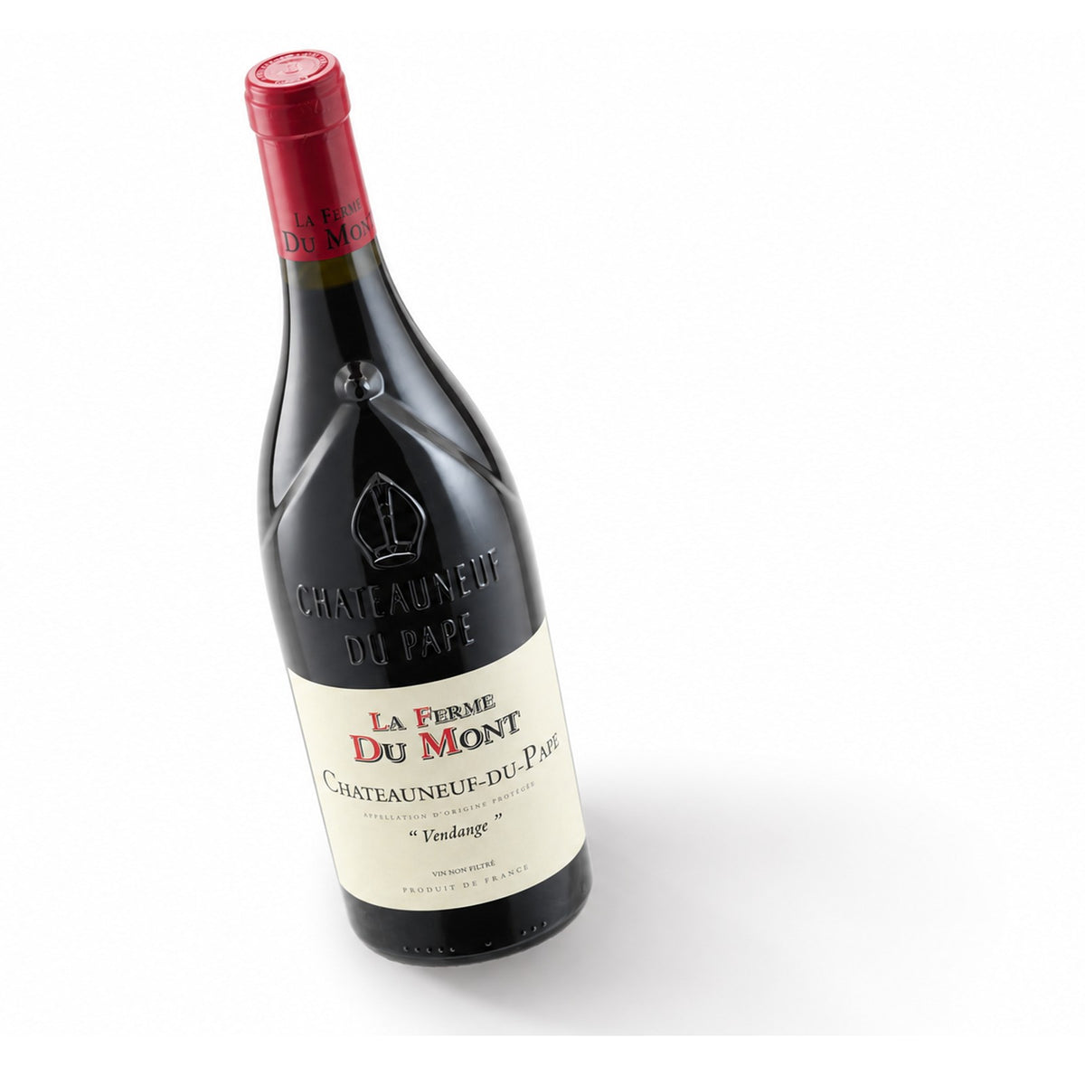 Ferme du Mont Chateauneuf du Pape wijnfles op witte studioachtergrond
